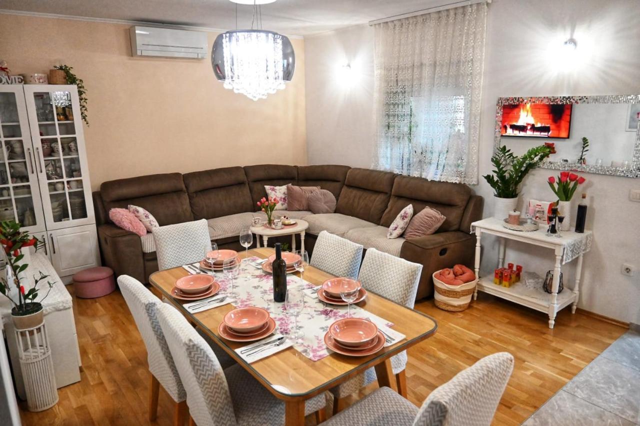 Apartment Petra สปลิท ภายนอก รูปภาพ