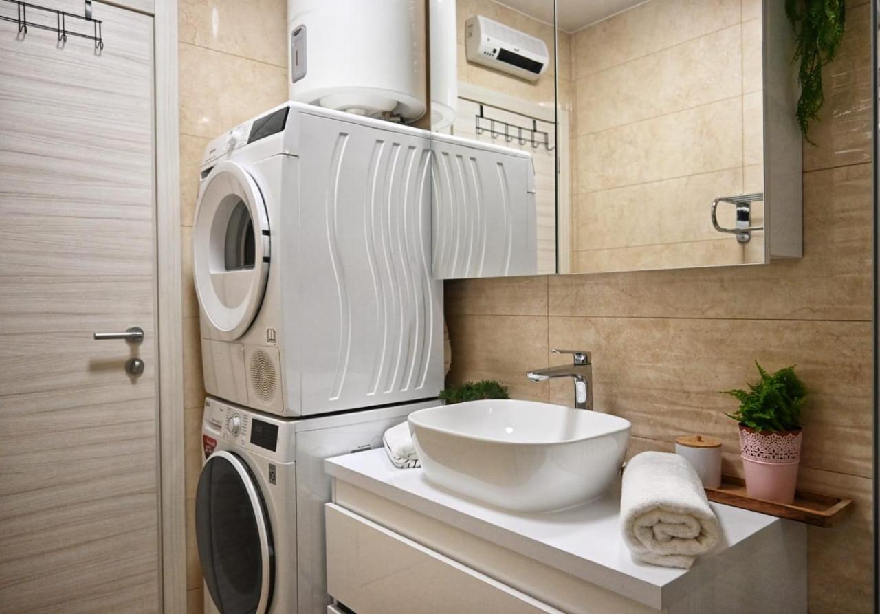 Apartment Petra สปลิท ภายนอก รูปภาพ